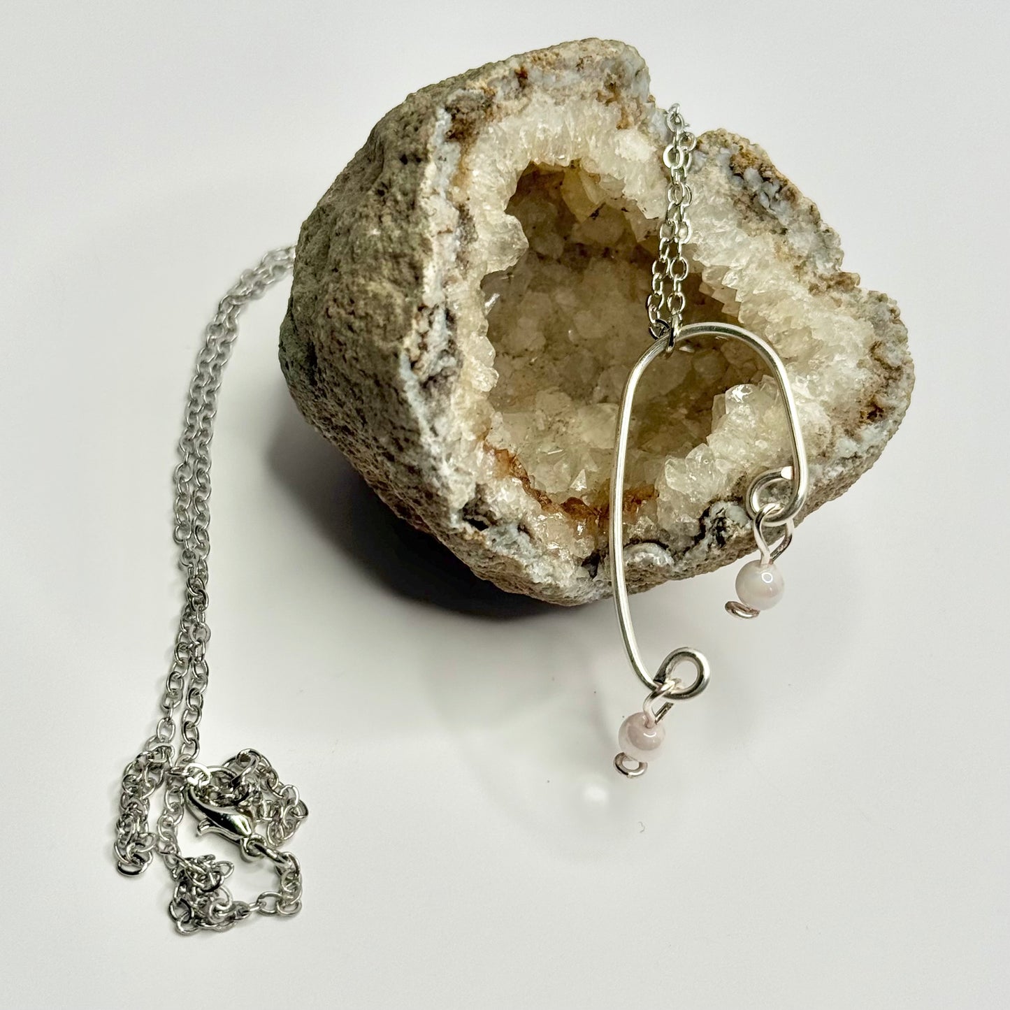 Silver Foe Pearl Necklace