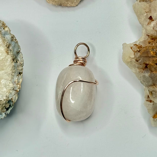 Rose Gold Rose Quartz Pendant