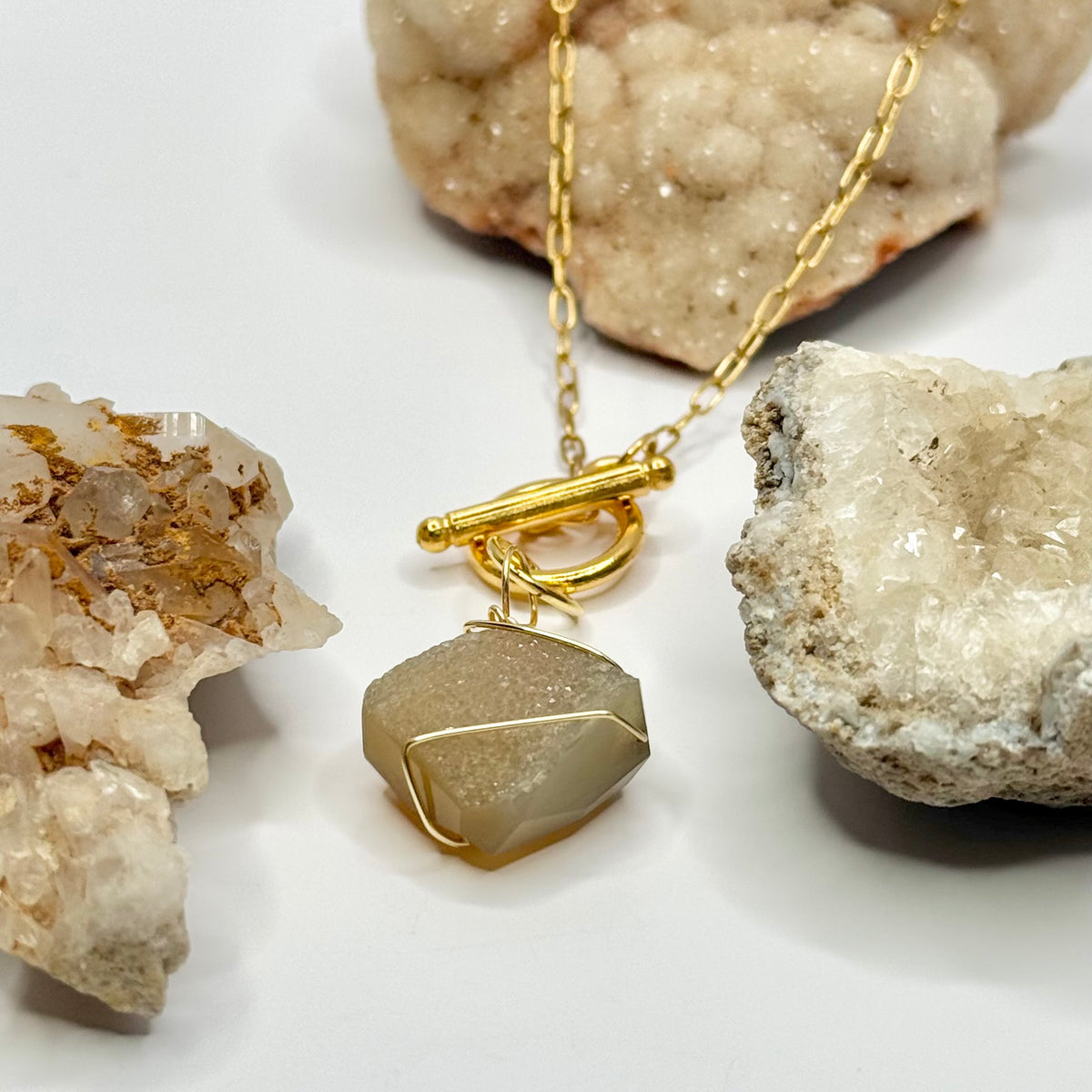 Gold Agate Toggle Necklace