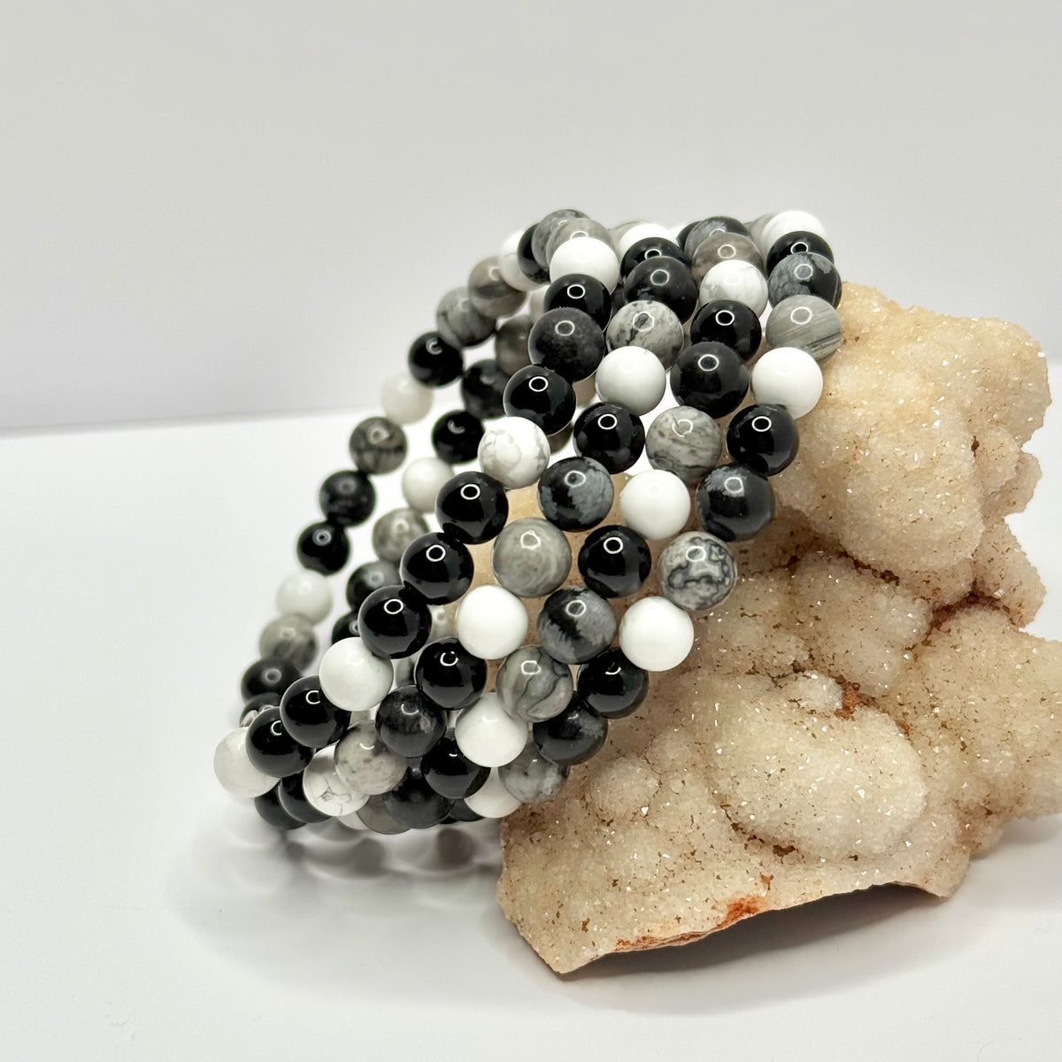 Howlite, Obsidian, Onyx, and Agate Beaded Bracelet