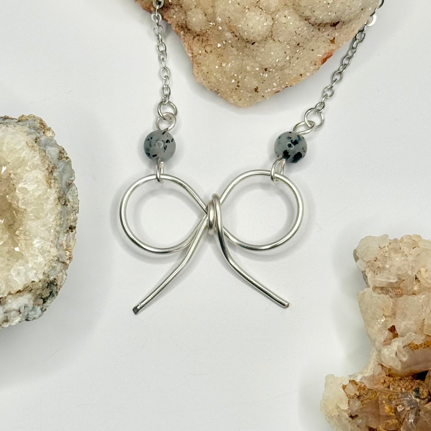 Silver Dendritic Agate Bow Necklace